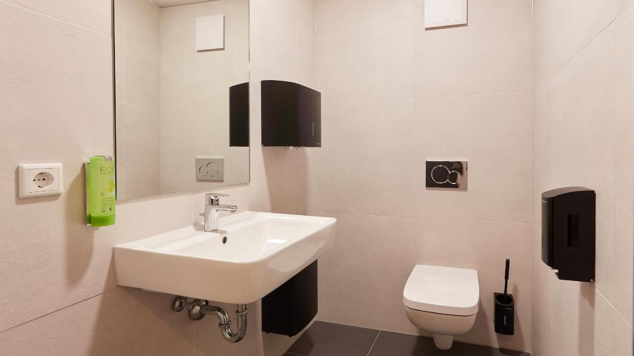 The Bunk Hostel เอสเซน ภายนอก รูปภาพ